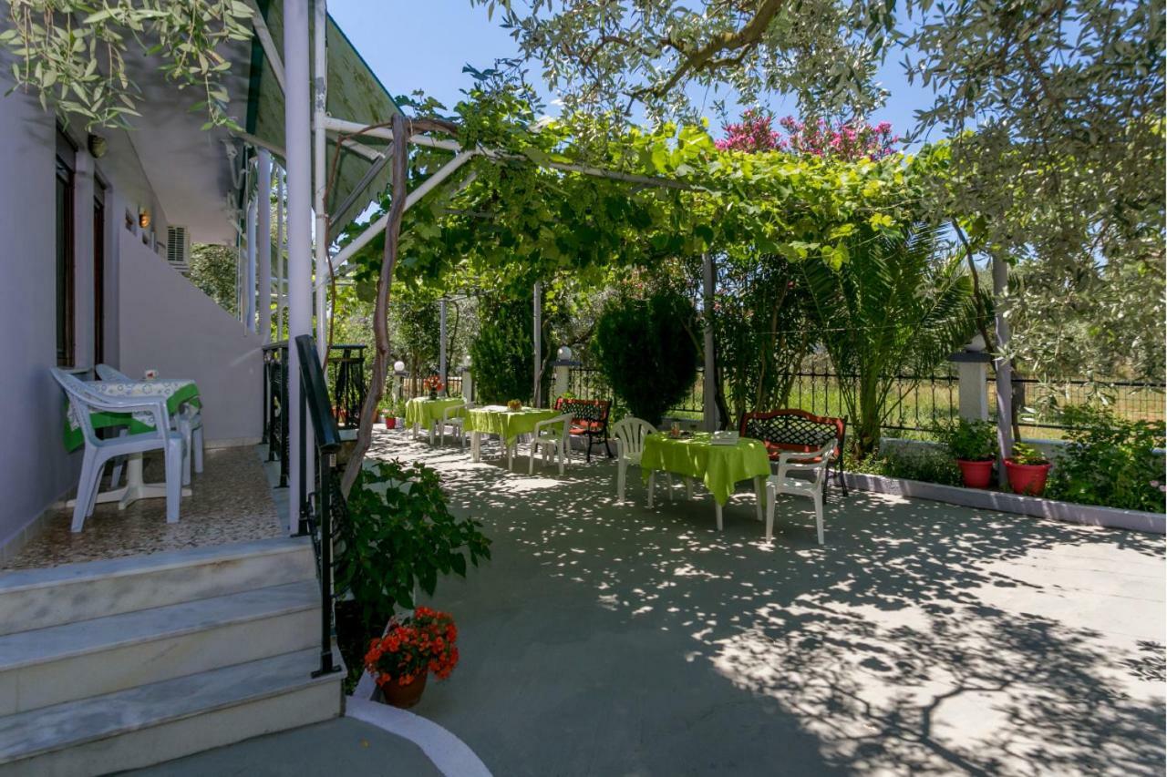 Studios Panagiotas House Astris Eksteriør bilde